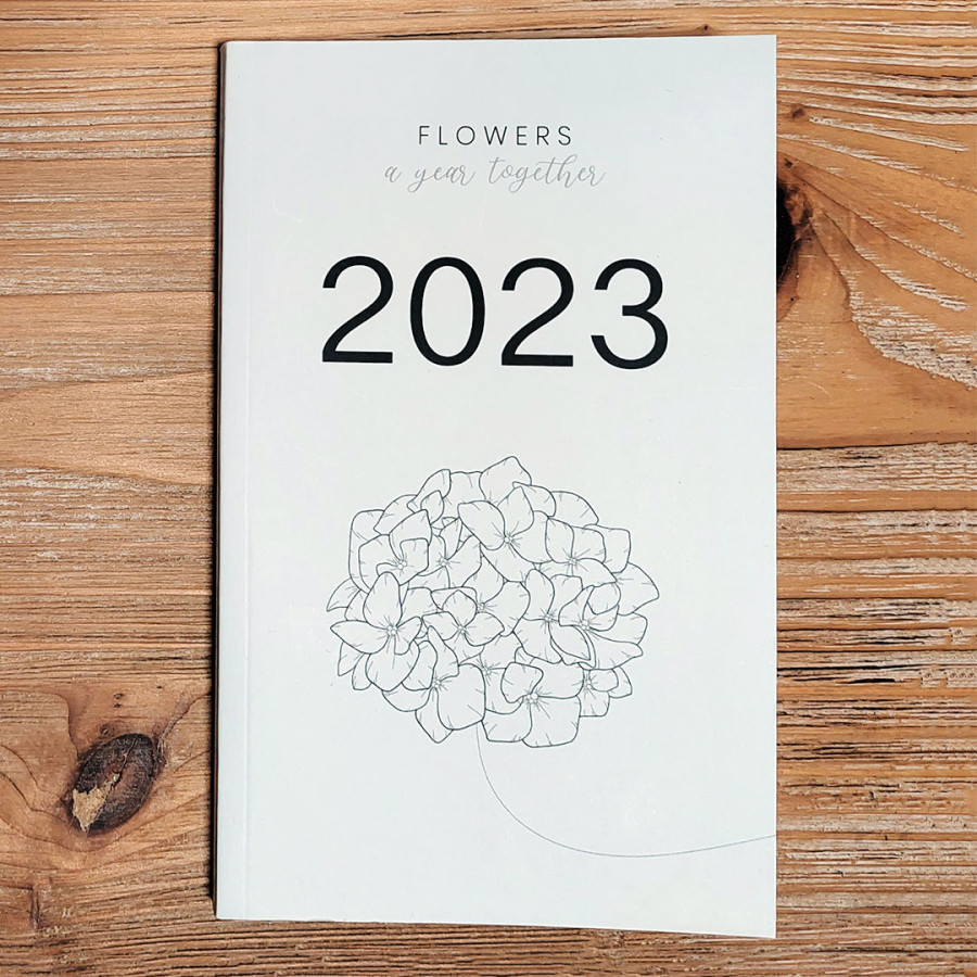 Agenda Settimanale 2023 (11x18 cm), Flessibile e Tascabile, con Decorazioni Floreali e Segnalibro