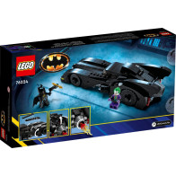 La Batmobile LEGO ha un abitacolo apribile e tubo di scarico fiammeggiante